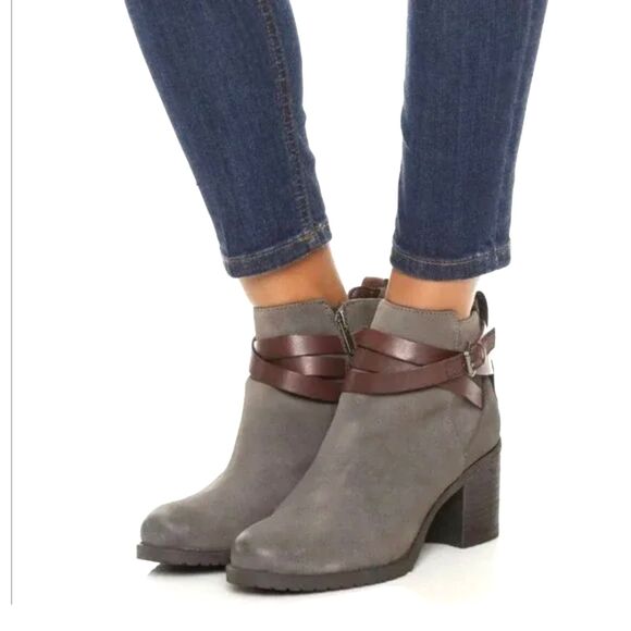 EC Sam Edelman Hannah Belted Chelsea Bootie size 10 - Picture 1 of 9